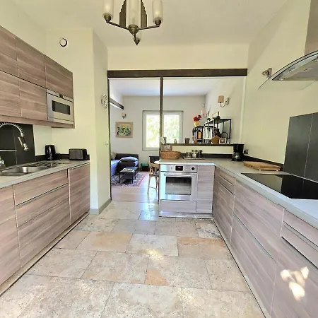 : Charmante Maison Et Jardin Arbore En 4* Montpellier