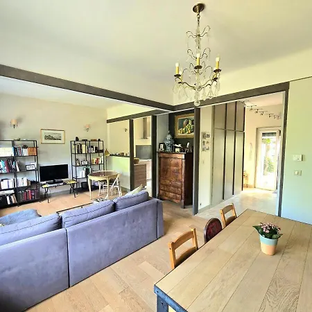: Charmante Maison Et Jardin Arbore En Penzion Montpellier
