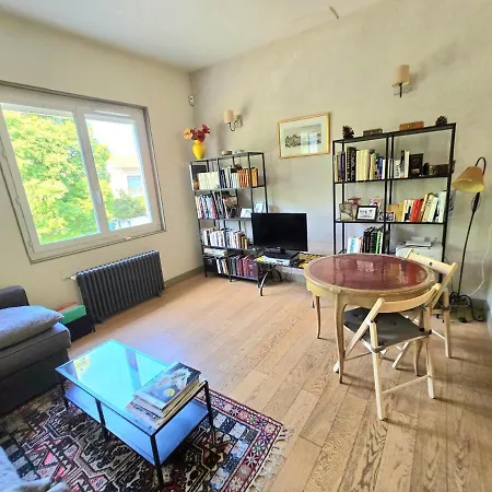 Penzion : Charmante Maison Et Jardin Arbore En Montpellier