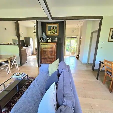 : Charmante Maison Et Jardin Arbore En 4*