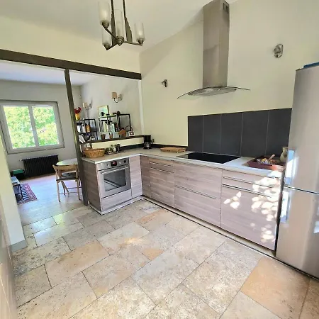 : Charmante Maison Et Jardin Arbore En 4* Montpellier