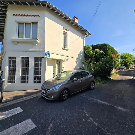 : Charmante Maison Et Jardin Arbore En 4*